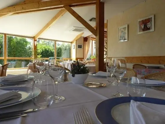 Hotel-restaurant Les Chenets - Yerinde Yemek