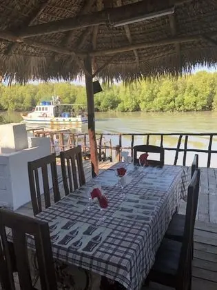 Hotel Restaurant Les Cocotiers Morondava