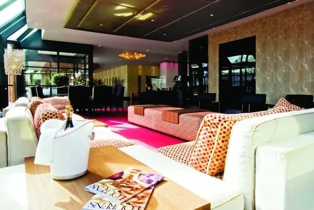Hotel Restaurant Oud London - Lobi