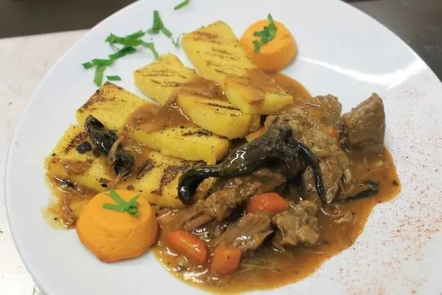 Hotel Restaurant Picou Alain et Valerie - Yerinde Yemek