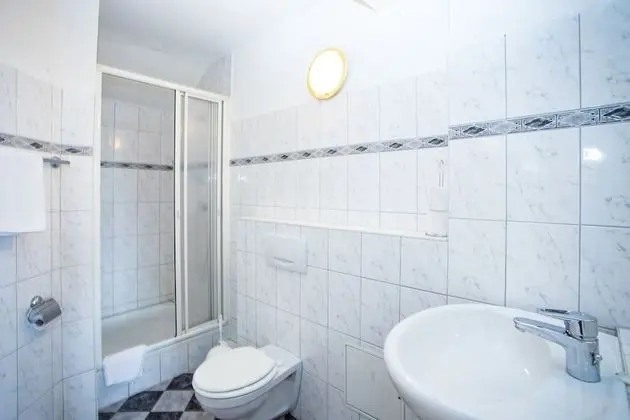 Hotel & Restaurant Ratskeller Nideggen - Banyo Tipleri