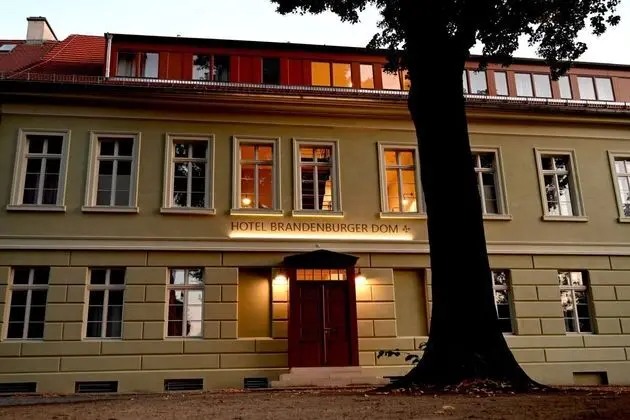 Restaurant REMISE - Öne Çıkan Resim