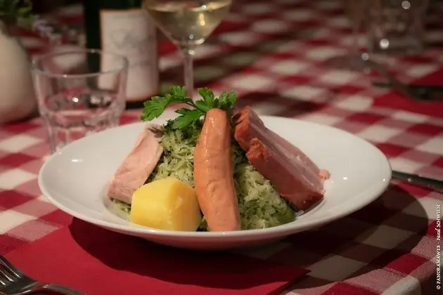 Hotel Restaurant Saint Nicolas - Yerinde Yemek