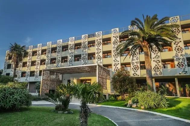 Hotel Restaurant San Lucianu - Dış Mekan
