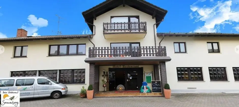 Hotel-Restaurant Sonnenberg - 1