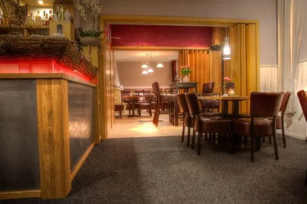 Restaurant und Pension Zur Nassen Ecke - Yerinde Yemek