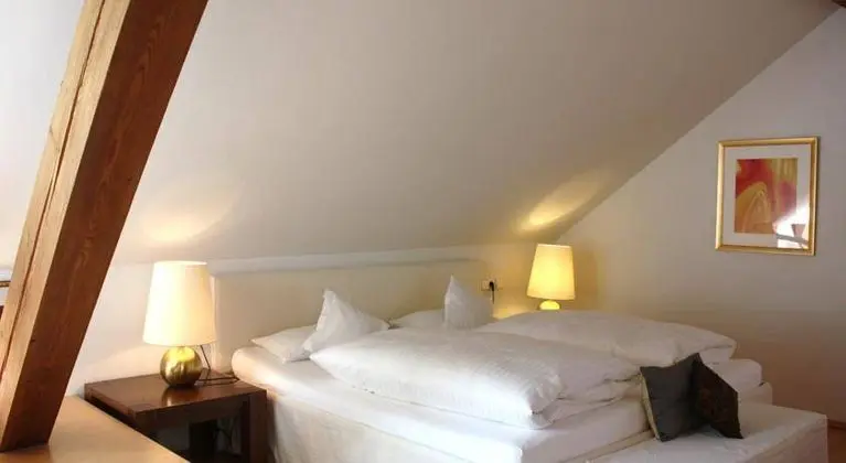 Hotel Restaurant Vinothek Lamm