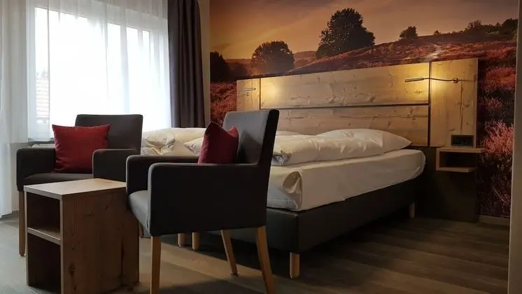 Hotel Restaurant Zur Linde - Oda