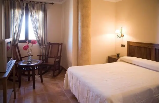 Hotel Restaurante Cerrillo de San Marcos - Öne Çıkan Resim