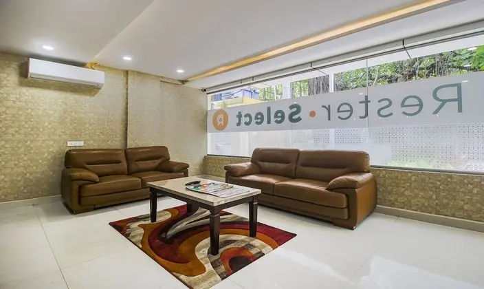 Rester Select Kukatpally - Lobi