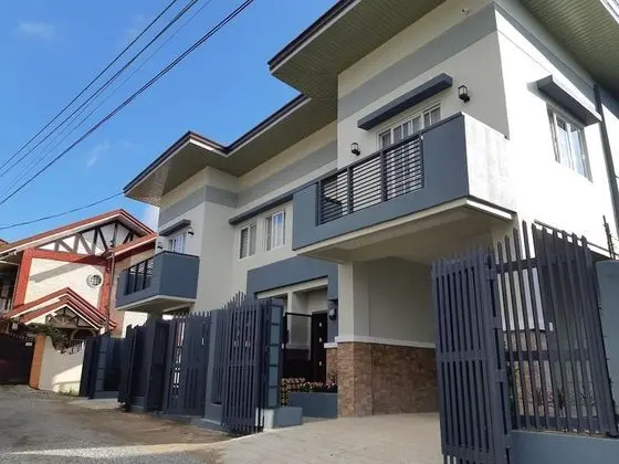 Restful 3BR Hillside Duplex