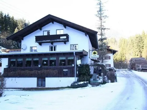 Restful Apartment in Scheffaui With Terrace - Dış Mekan