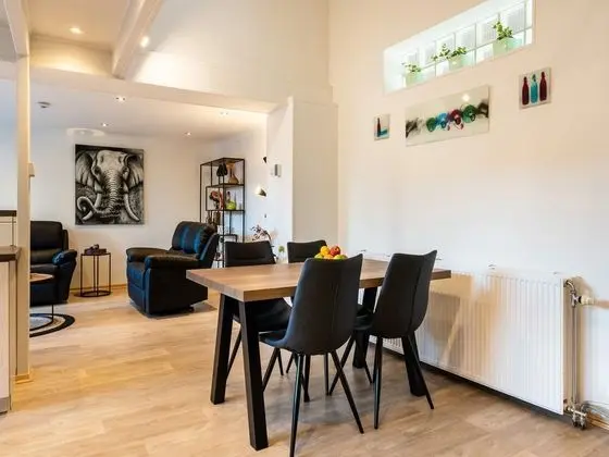 Restful Holiday Home in Herselt With Garden - Yerinde Yemek