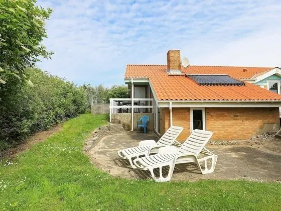 Restful Holiday Home in Ringkøbing With Sauna
