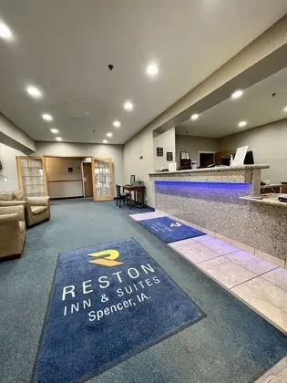 Reston Inn & Suites - Dış Mekan