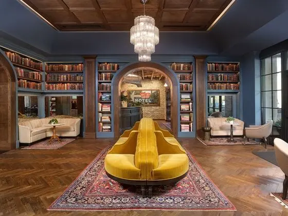 The Restoration Asheville - Lobi