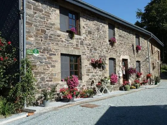 Restored Cottage in an old Ardennes Farmhouse - Lobi