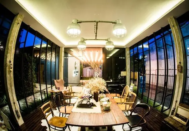 THE RESTRO HOTEL
