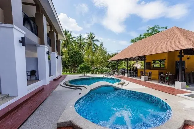 The Retreat Khaolak Resort - Havuz
