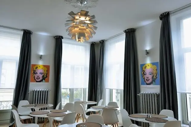 Hotel Retro