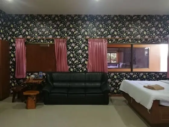 Reurn Thai Resort Ratchaburi - Oda Düzeni
