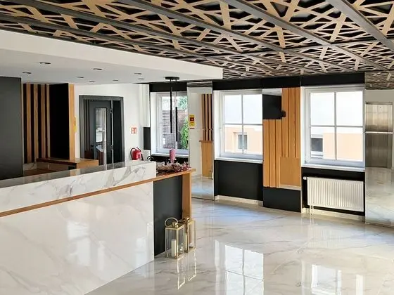Hotel Reutlinger Hof - Lobi