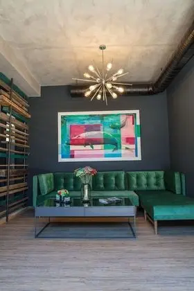 Reverence Hotel - Lobi