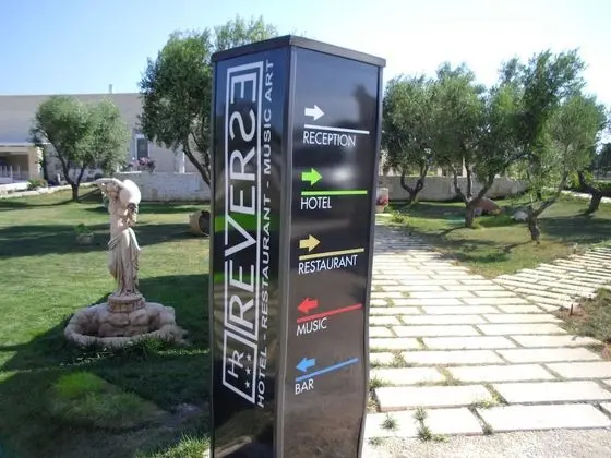 Hotel Reverse - Dış Mekan