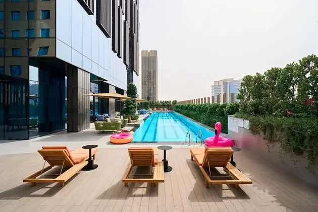 Revier Hotel - Dubai - Havuz
