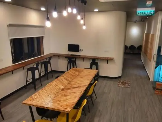 Revopackers - hostel - Lobi