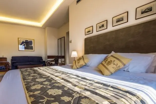 Rex Hotel Nafplio - Öne Çıkan Resim