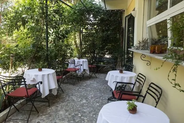 Rex Hotel - Yerinde Yemek