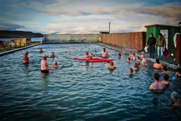 Hotel Reykjanes Apartments - Havuz