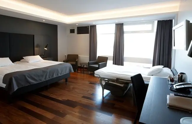 Hotel Reykjavík Grand - Oda