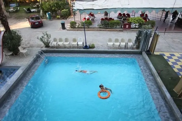 Rezeiky Hotel And Camp Luxor - Havuz