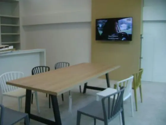 Rezt Bangkok - Hostel - Yerinde Yemek