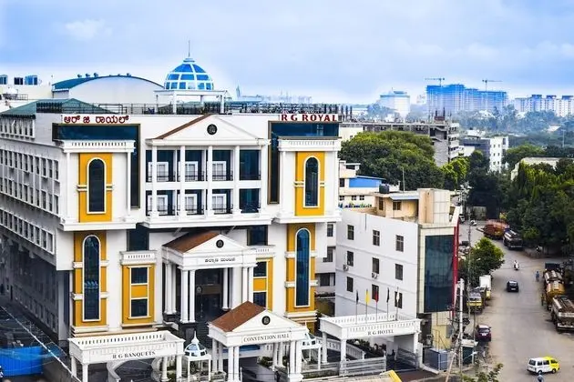RG Royal Hotel and Convention - Dış Mekan