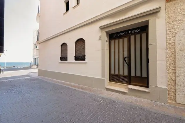 RH Estudios Sol - Öne Çıkan Resim