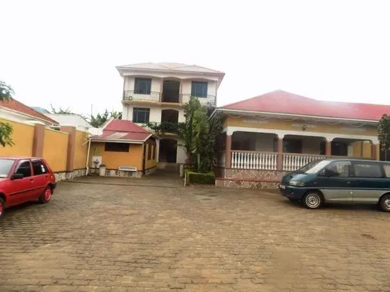 Rhino Motel
