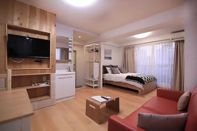 Rhodes Kagurazaka Hotel