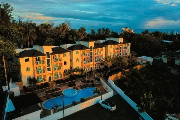 Ria Aparta Hotel