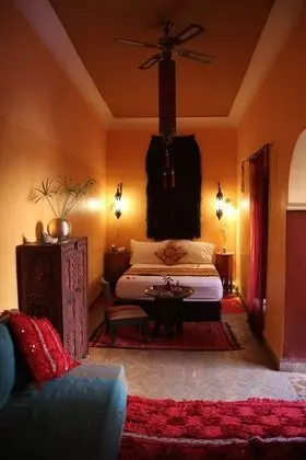 Riad Ajebel - Oda
