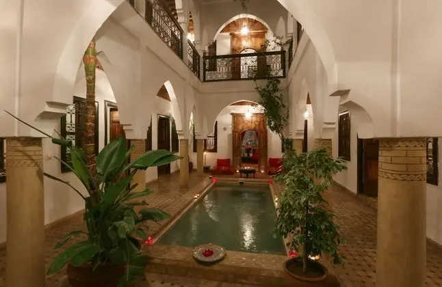 Riad Al Anouwar - Havuz