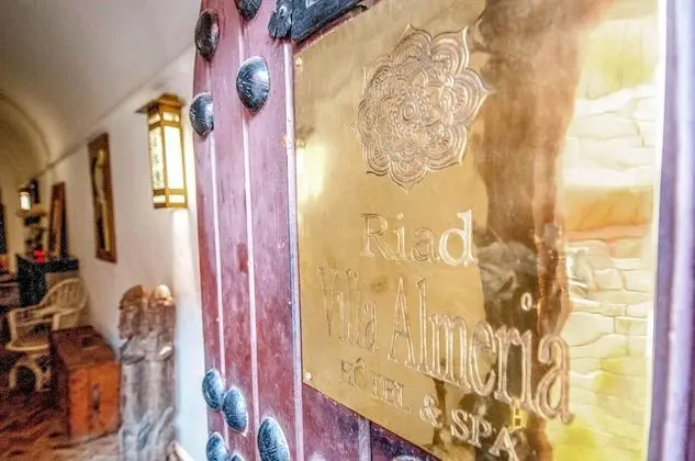 Riad Villa Almeria Hotel & Spa - Dış Mekan