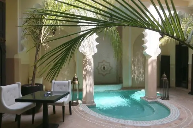 Riad Ambre et Epices - Havuz