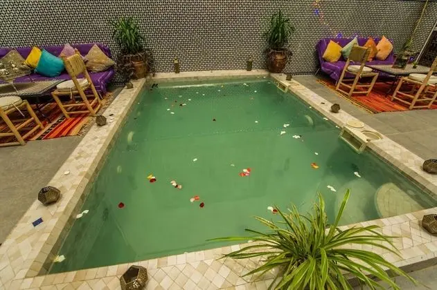 Riad Atlas Mejbar - Havuz