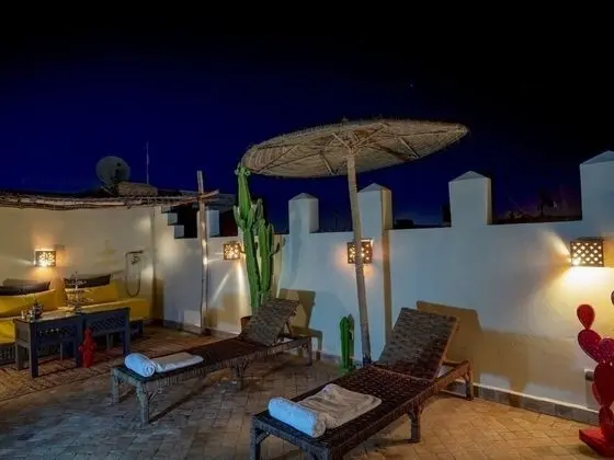 Riad Clefs D'orient - Dış Mekan