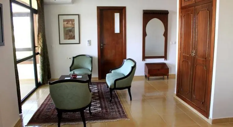 Riad Dar Achaach - Genel