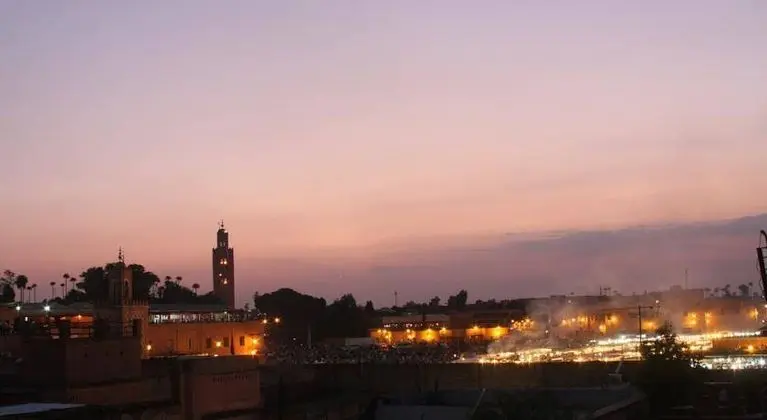 Riad De La Semaine - Genel