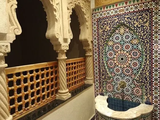 Riad El Alaoui - Hostel - Adults Only